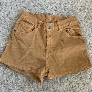 Brandy Melville tan shorts